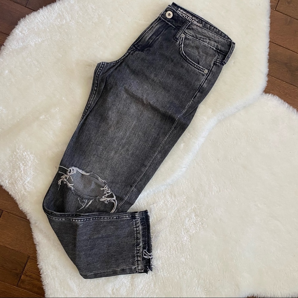 Girlfriend Fit, Low Waist, Ankle H&M Jeans